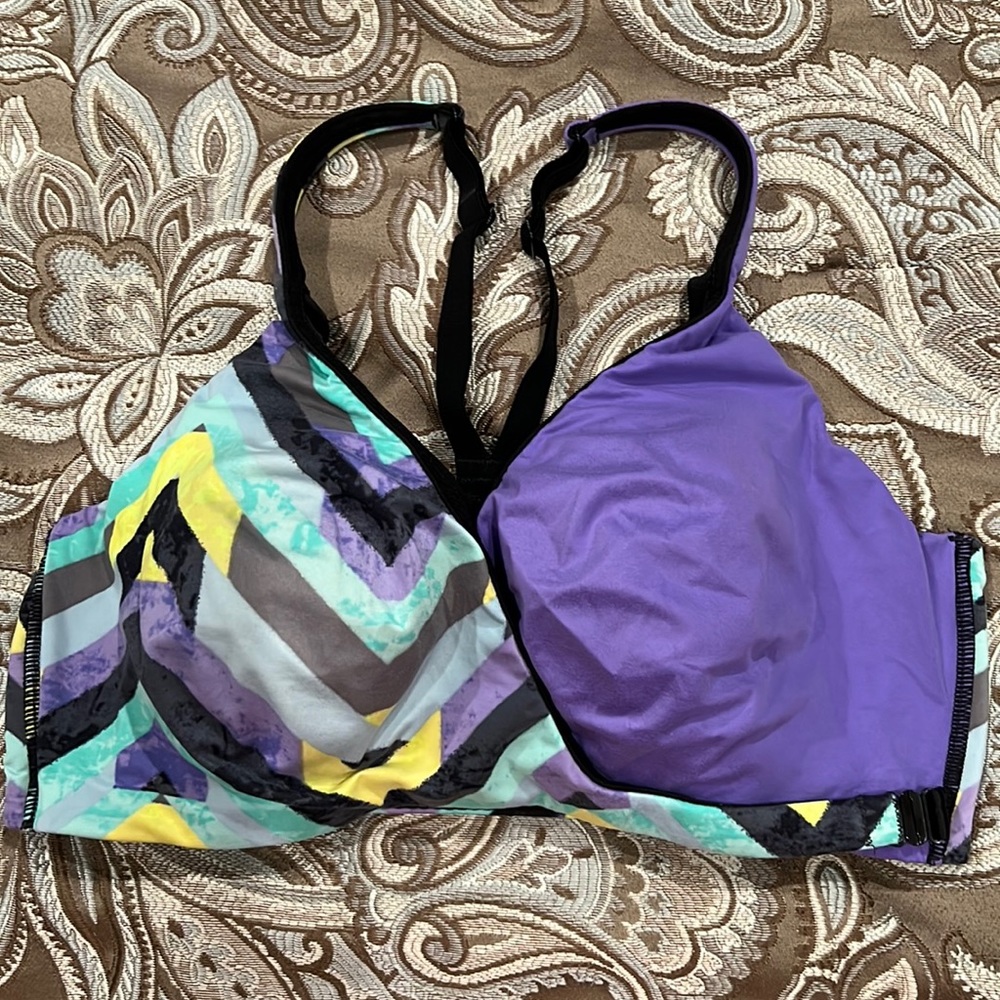 Victoria’s Secret sport bra 36C